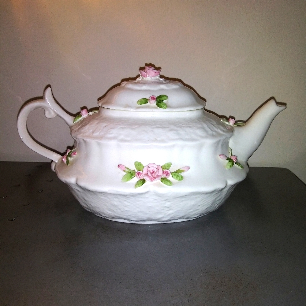 Vintage 1991 Fine Bone China Teapot by Pia